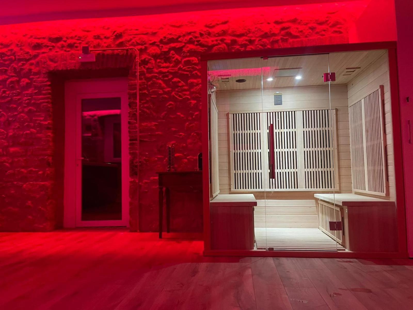 Novecento Luxury&Spa Residence 4 Stelle Montese Bagian luar foto
